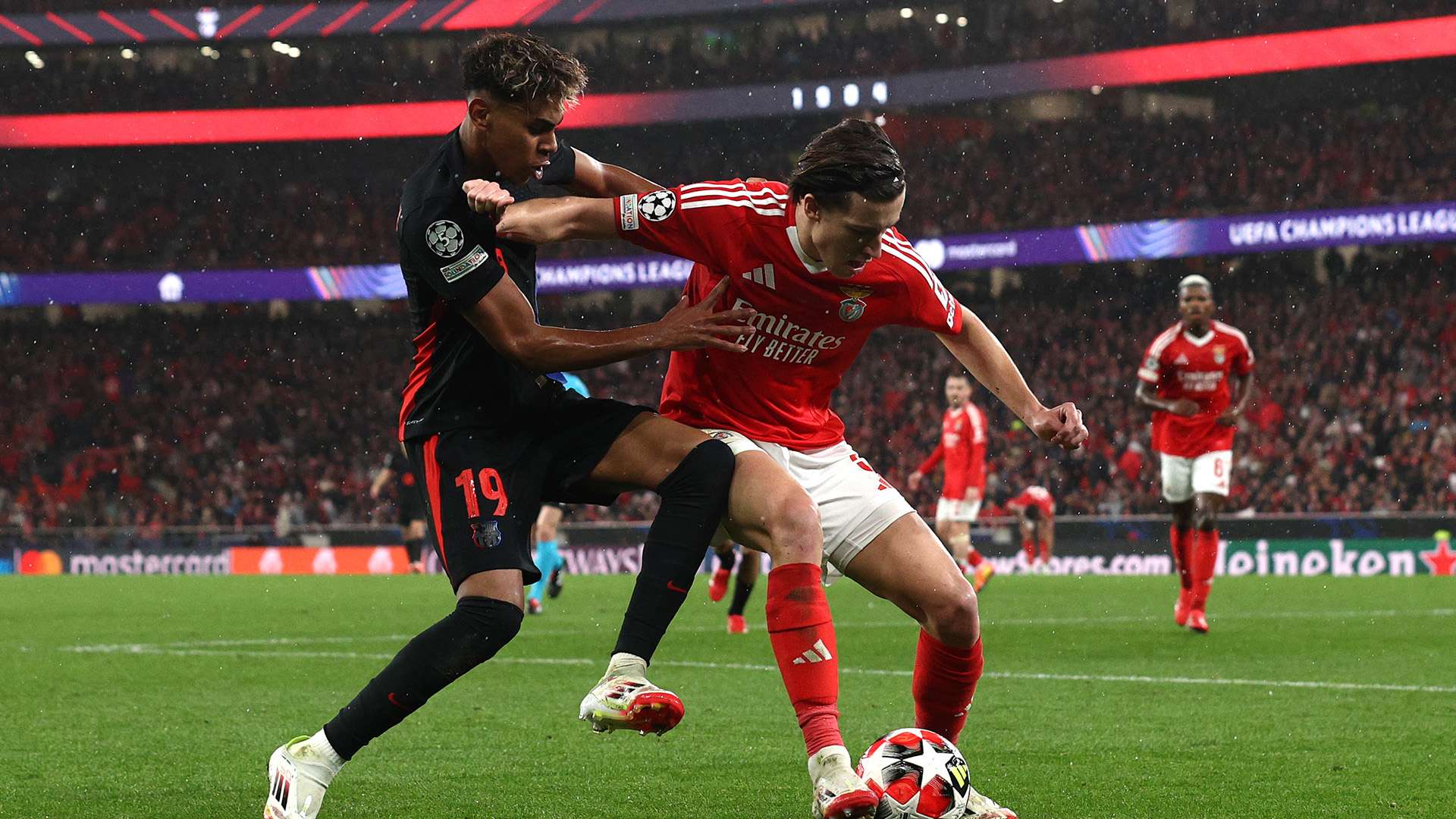 泽连斯基宣布在美欧为乌提供安全保障前提下愿与俄进行谈判.